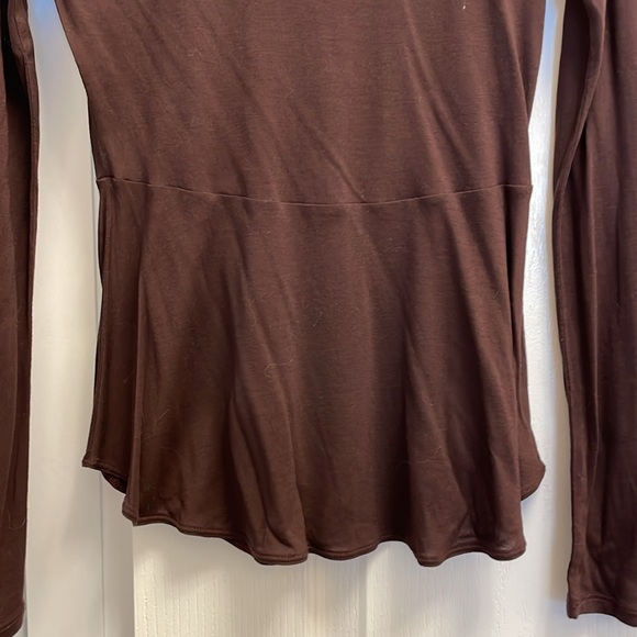 Aritzia Wilfred, long sleeve, lightweight peplum’esque top - Picture 3 of 4